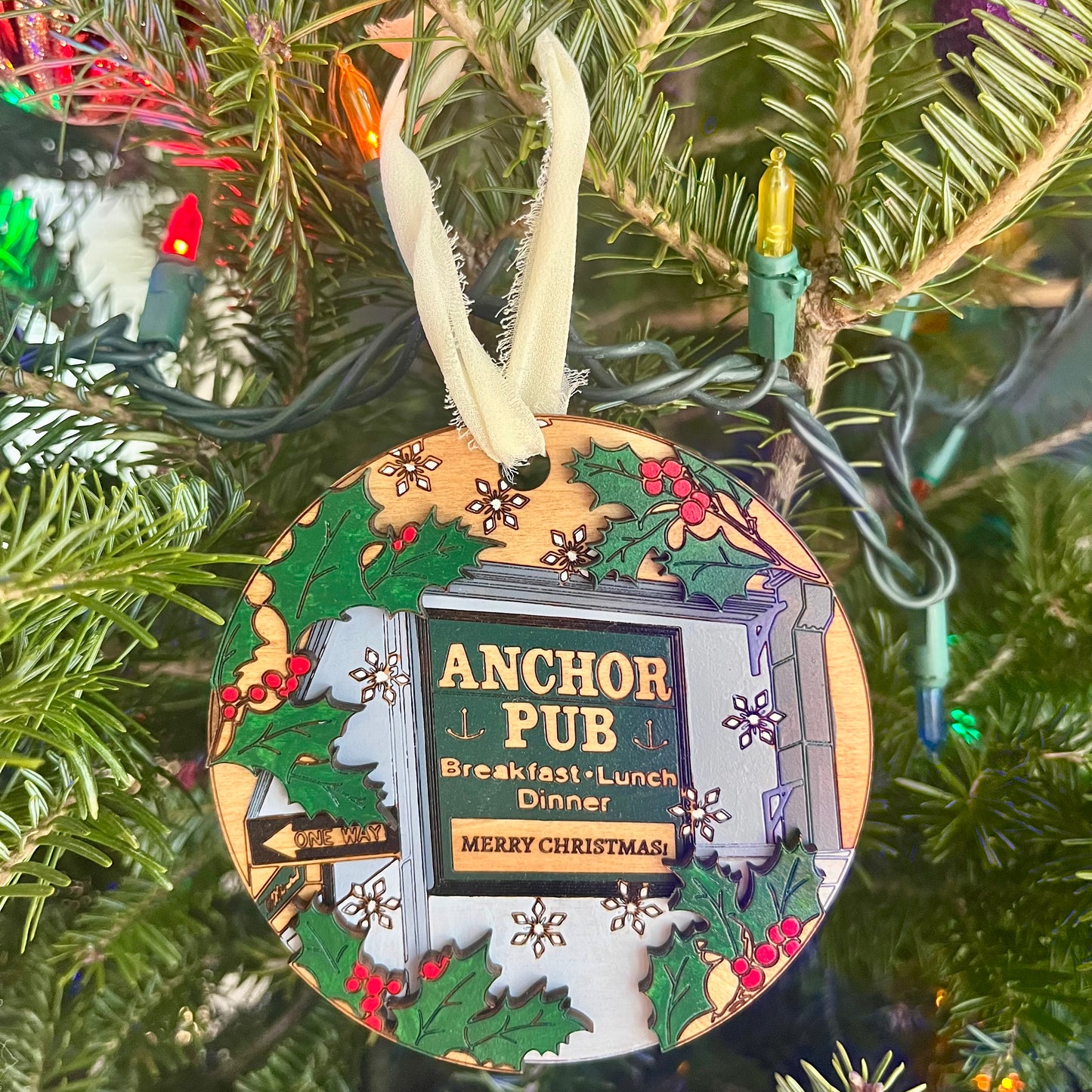 Anchor Pub Ornament